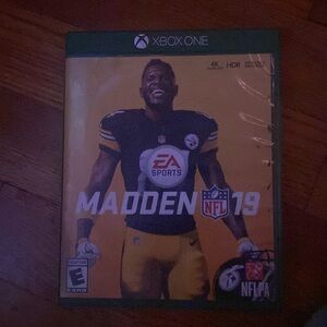 Madden NFL 19 Comes withh disc.